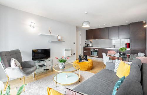 Stunning Apartment with Underground parking! - Foto 5