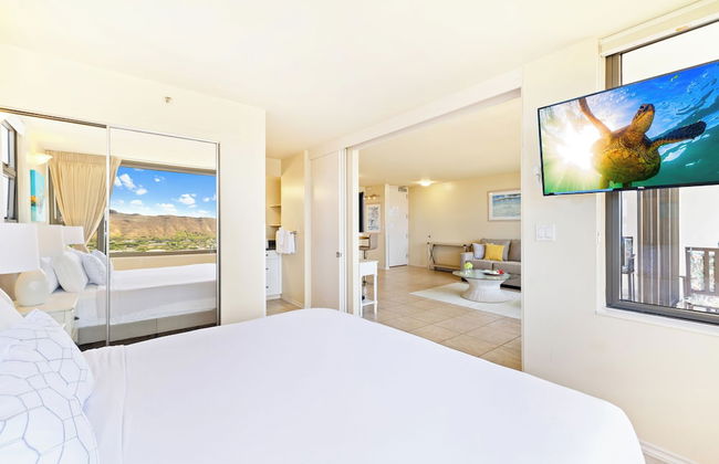 Diamond Head and Ocean views with King Bed and Parking - Foto 14