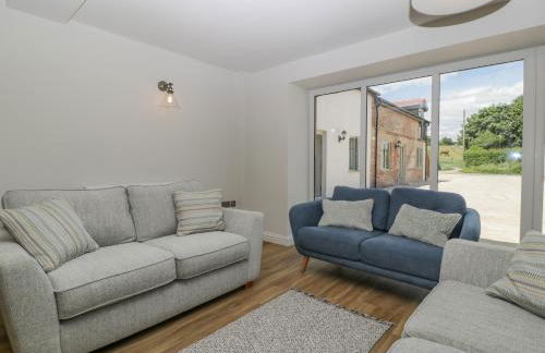 Threshing Barn - Photo 12