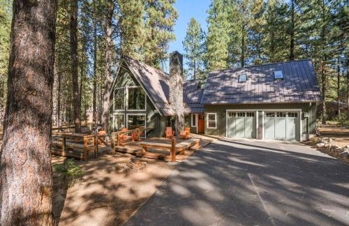 Spring Home 6 - Cozy 4BR Cabin in Black Butte Ranch w Fireplace - Foto 39