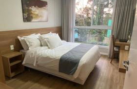 Flat NOVO com Piscina Aquecida e Sauna - Foto 1