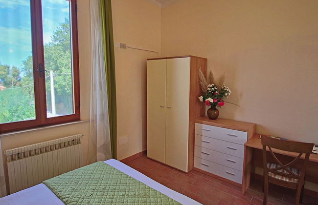 Apartment in Piticchio With Pool and BBQ - Photo 4