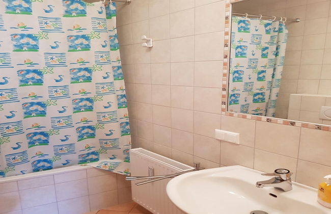 Apartment Near the Golf Course - Photo 12