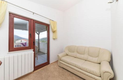 Relaxing Holiday Home With Pool, Fitness Area, and Entertainment Facilities - Photo 57