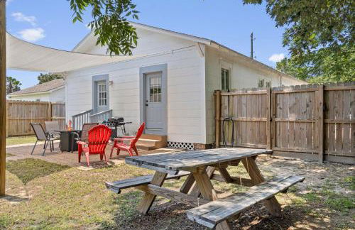 Gulfport Game Room House Walk to Beach Family Fun - Foto 21