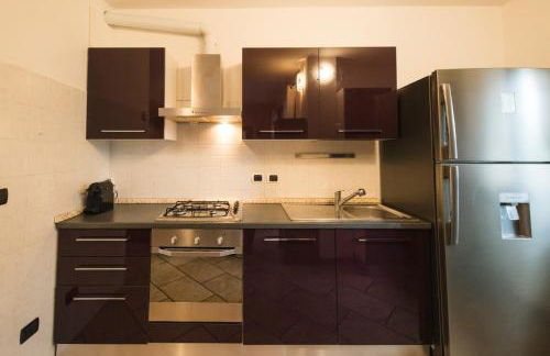 Appartamento Luminoso con Terrazzo, Milano Fiera - Foto 17