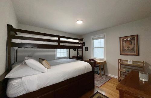 Cozy & Comfy Bright 3 Bedroom Home - Foto 23