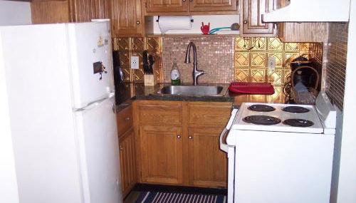 Cozy One-Bedroom Retreat in the Heart of Smithtown - Foto 4