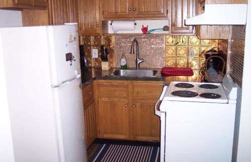 Cozy One-Bedroom Retreat in the Heart of Smithtown - Foto 4