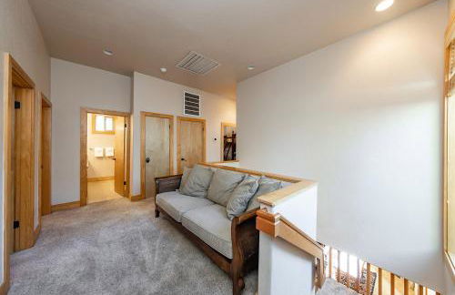 Sierra Pines Villa Deck Jetted Tub Game Rm - Photo 41