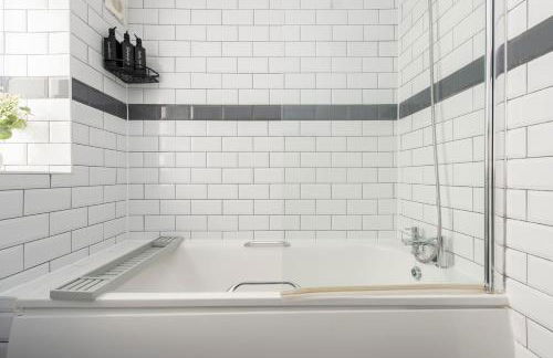 Stylish Luxe Apartment in Crayford - Foto 16