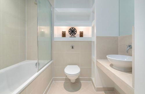 Scenic 2-Bed in Canary Wharf - Foto 5