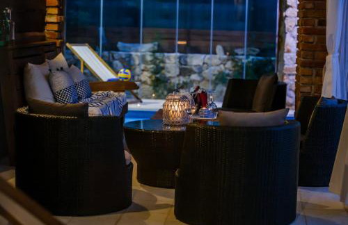 Rustic villa Radosic with indoor pool - Foto 35