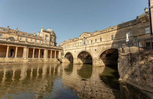 Exquisite Historic Hideaway - Foto 53