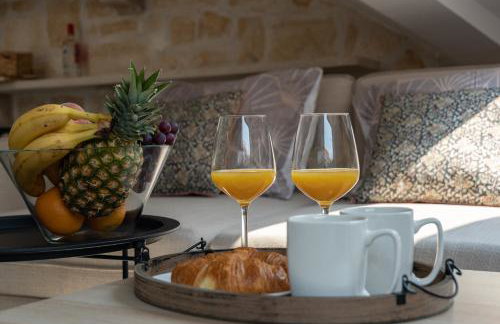 Charming stone apartment with jacuzzi in center of Omiš - Foto 34