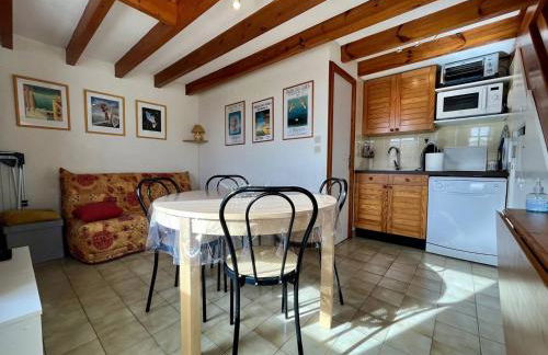 Maison rénovée à 350m de la plage avec terrasse et parking à Dolus-d'Oléron - FR-1-246A-236 - Foto 2