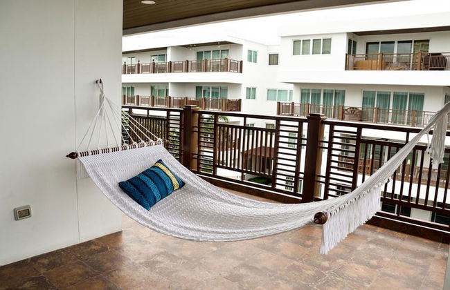 The Beach Palace 2BR Luxury Beachfront - Foto 16