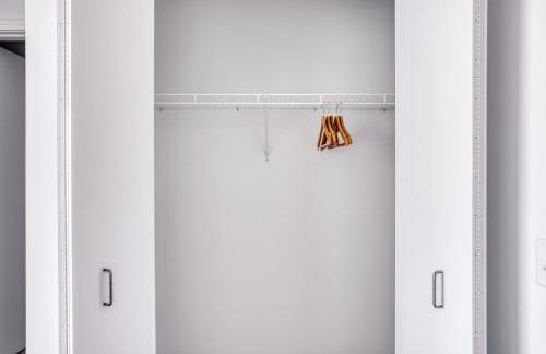 W Loop 2BR w Gym Pool in heart of Greektown CHI-561 - Foto 17