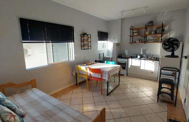 Excelente Apartamento a 1 quadra e meia do mar - Foto 3