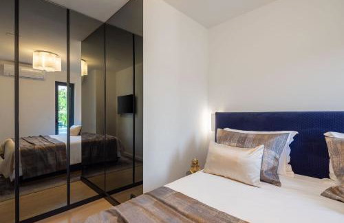 New LUXURY apartment with sea view and PRIVATE heated pool, 50m from the beach - Foto 68