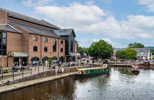 2 Bed in Bwlch BN138 - Photo 25