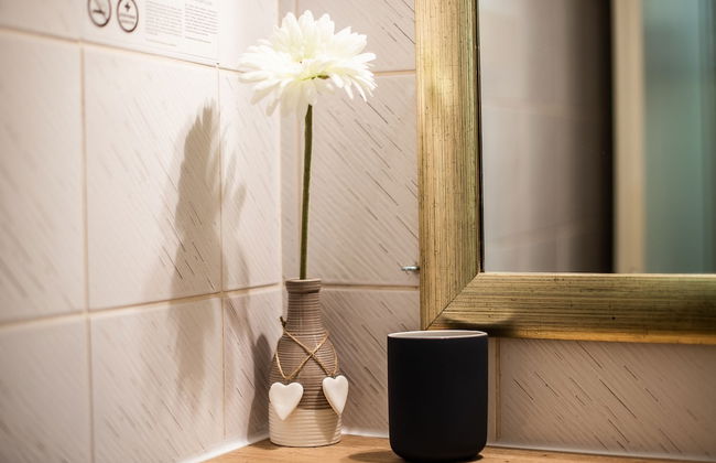 Rustic and Radiant Retreat Apartments With Terrace - Foto 28