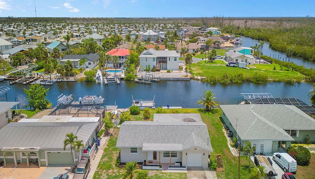 Salty Sunrise by Distinctive Beach Rentals - Foto 2, Ausstattung der Unterkunft