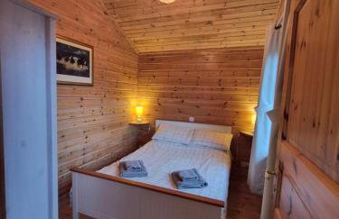 Eas Lodge - Photo 10