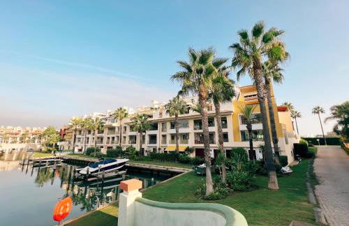 Sotogrande Alboaire- Waterfront luxury 4 bedroom Apt in the Marina of Sotogrande - Foto 1