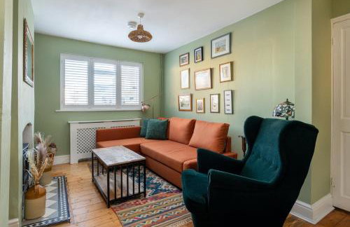 Modern 2BD Victorian Home Near Town Centre - Foto 1