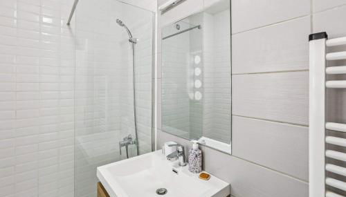 LX135 Studio proche centre-ville & parking gratuit - Foto 5