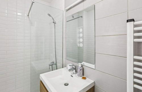 LX135 Studio proche centre-ville & parking gratuit - Photo 5