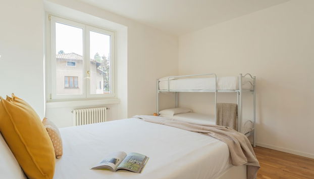 Ponente Balcony in Gravedona - Foto 5, Habitación