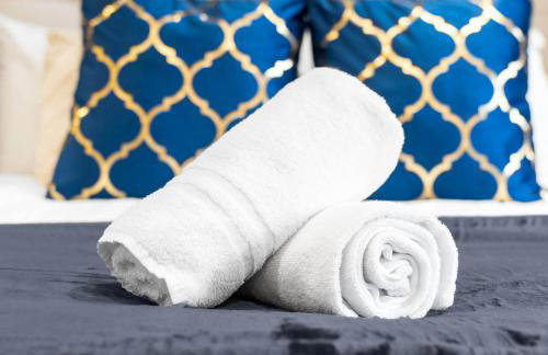 Four Bed House - Sleeps 7 - Garden - Parking - Smart TV 6COK - Photo 26