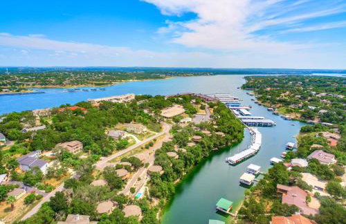 Lakefront Treehouse on Lake Travis Pool & Hot Tub - Foto 31