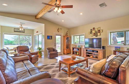 Bertram Ranch Property with Patio and Gas Grill! - Foto 5