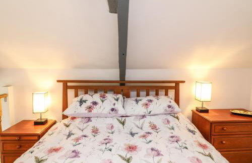 Wisteria Cottage - Photo 9