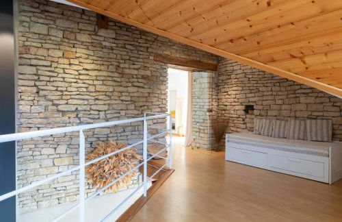 Maison spacieuse avec jardin et vue rivière - FR-1-583-458 - Foto 9