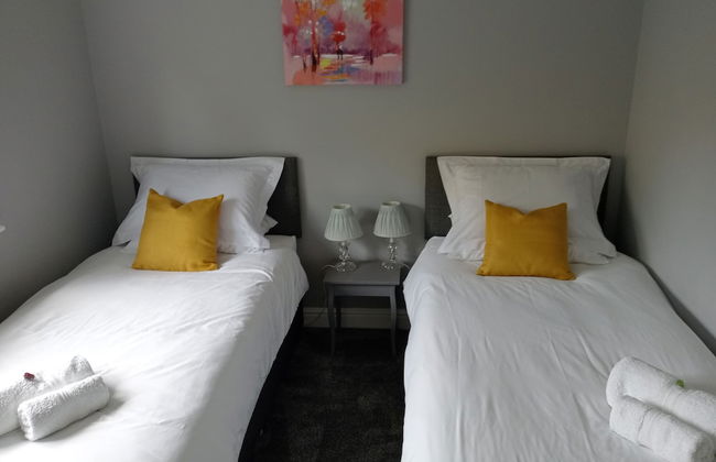 Beautiful and Secluded ,detached Garden Apartment - Foto 2