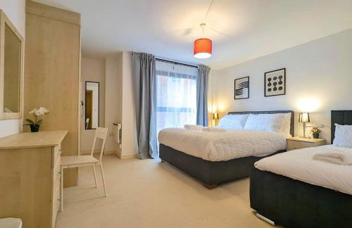 Spacious 2-Bedroom Apt in Heart of City Centre - Foto 2