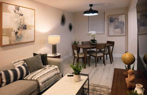 Shares Loft Luxury Apt - NEW! - Foto 6