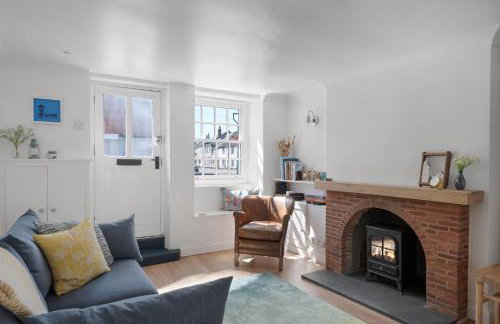 Serene Cottage Nr the Waterfront Topsham - Photo 2