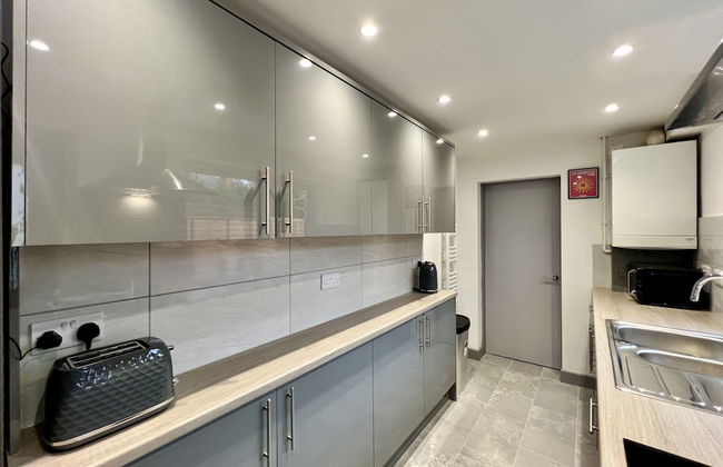 St Michael House - Photo 20