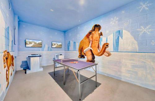 Comfortable 4 bedroom 4 bath Home Near Disney - Foto 28