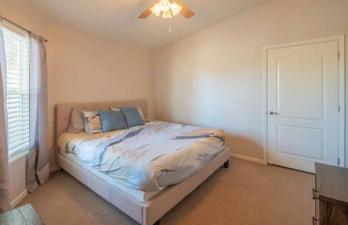 Cave Creek- Basketball Putt Putt Pool & Games - Foto 40