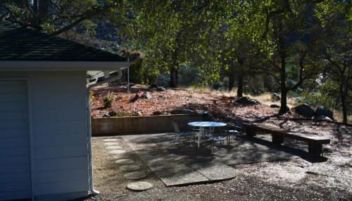 Shady Knoll - Photo 5