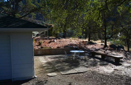 Shady Knoll - Photo 5