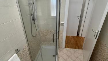 Forli Sud - Romagna Central Suite Apartment - Parking - Self Check-In - Foto 4, Shower