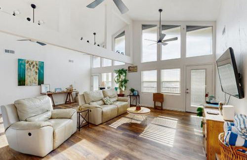 Happy in Margaritaville - Photo 12