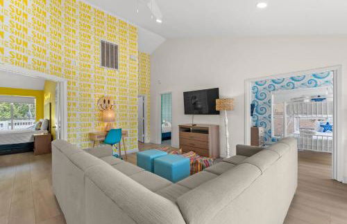 SUNSHINE 4 Bedroom apartment with pool - Foto 16
